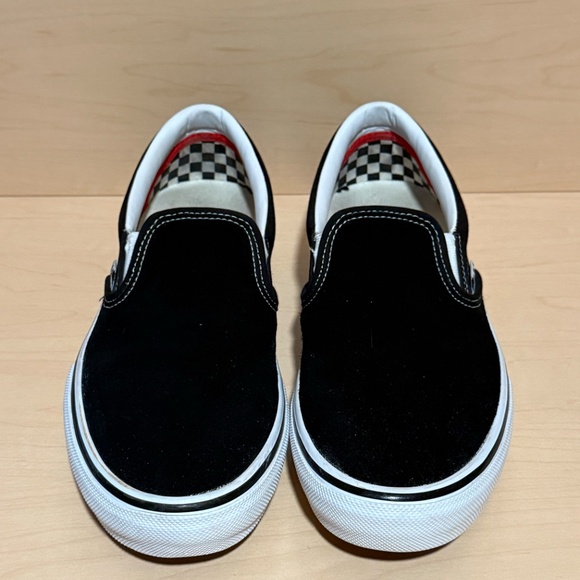 Van's Classic Slip-On Black Shoe - Men's 9 / Women's 10.5 - Like new! - Picture 2 of 7